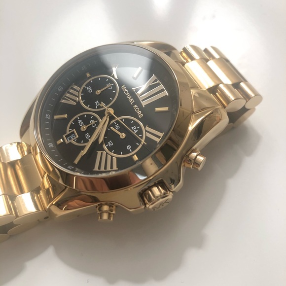 Michael Kors Oversized Bradshaw Gold Tone … - Picture 3 of 6